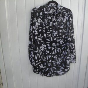 Rock & Republic Black and Gray Printed Tunic with front zipper Med